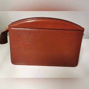 💯% Authentic LV Clutch or make up bag